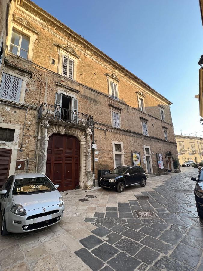 B&B Palazzo Lombardi Lucera Zewnętrze zdjęcie